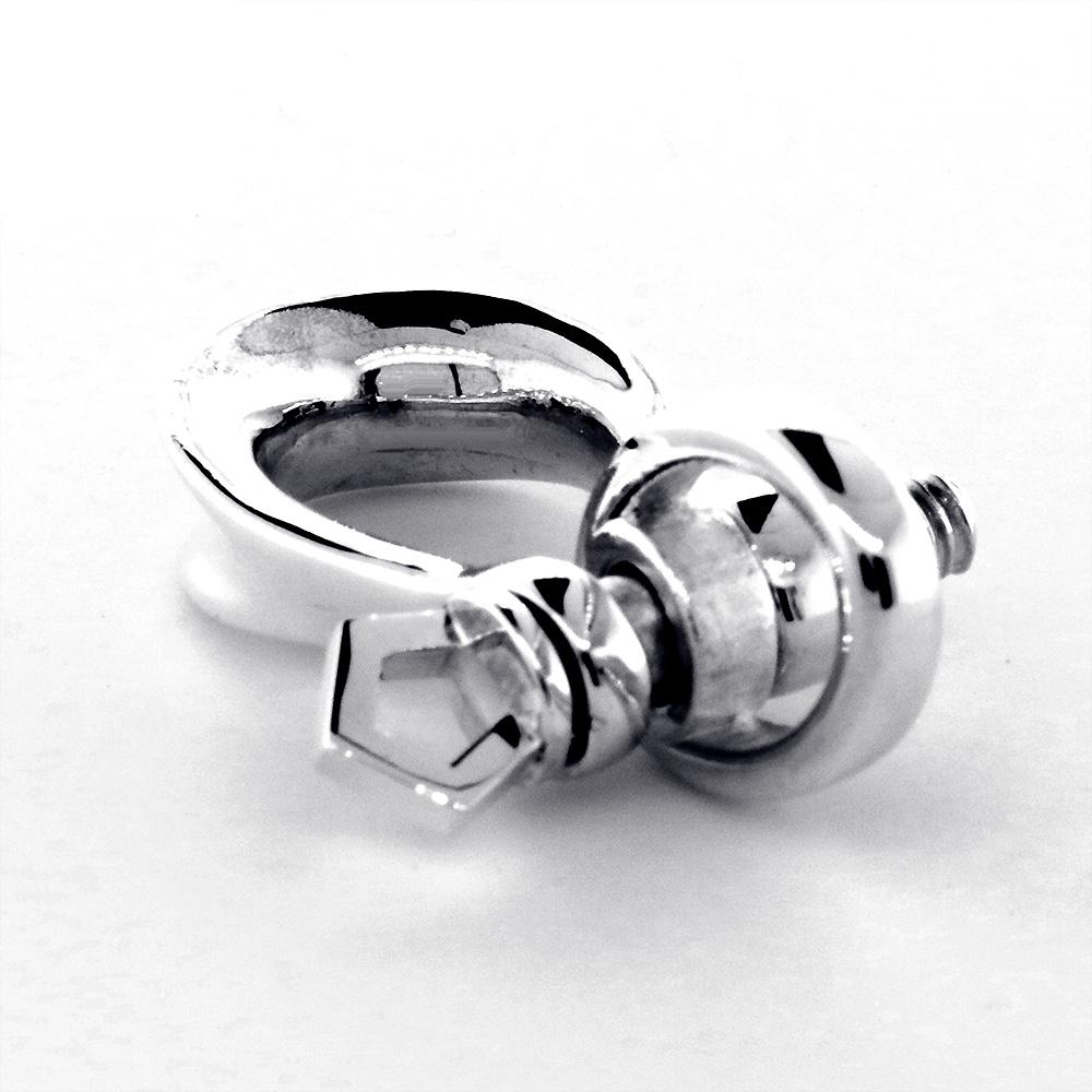 Large Hardware Shackle Pendant in 14K White Gold