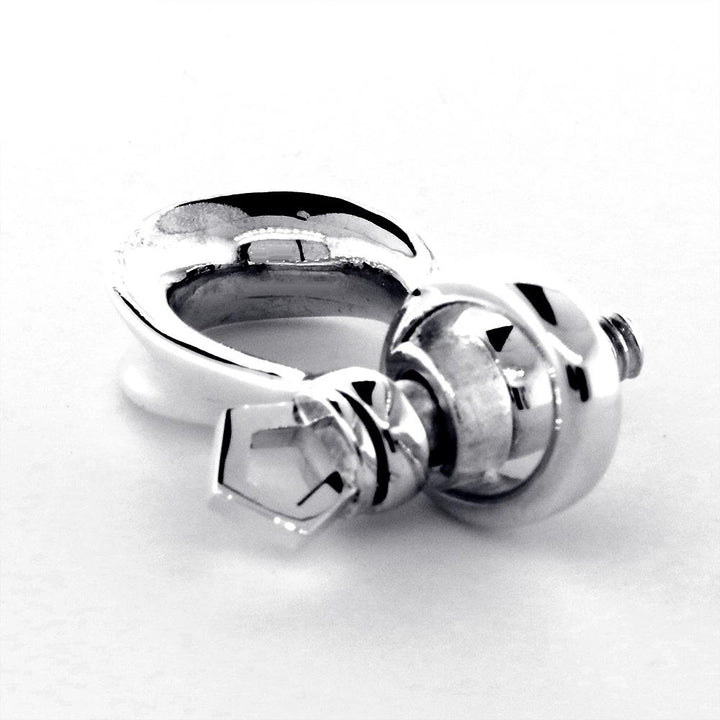 Large Hardware Shackle Pendant in 14K White Gold